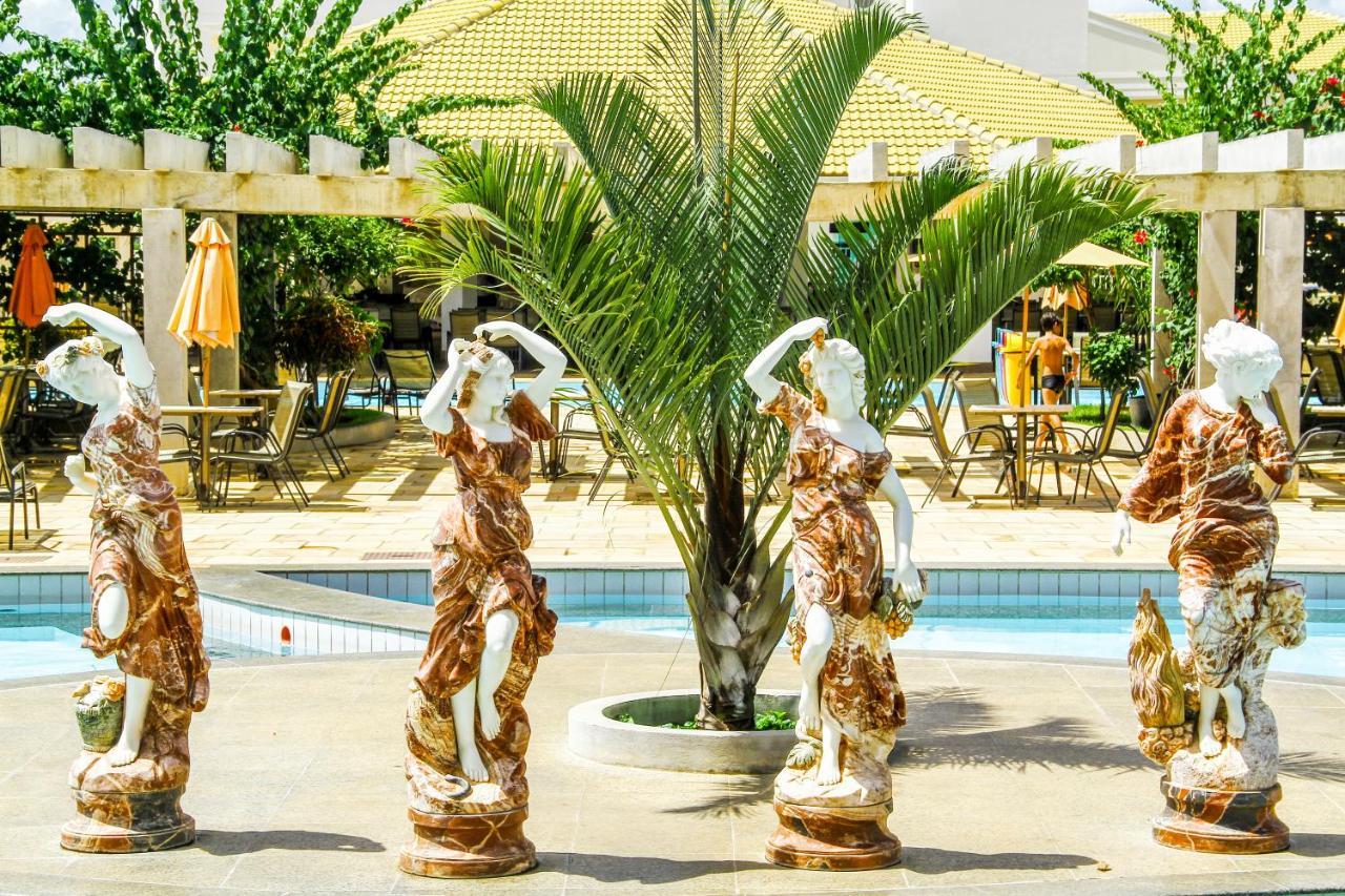 Di Roma Lacqua Caldas Novas Park 24H, Com Roupas De Cama E Banho ภายนอก รูปภาพ