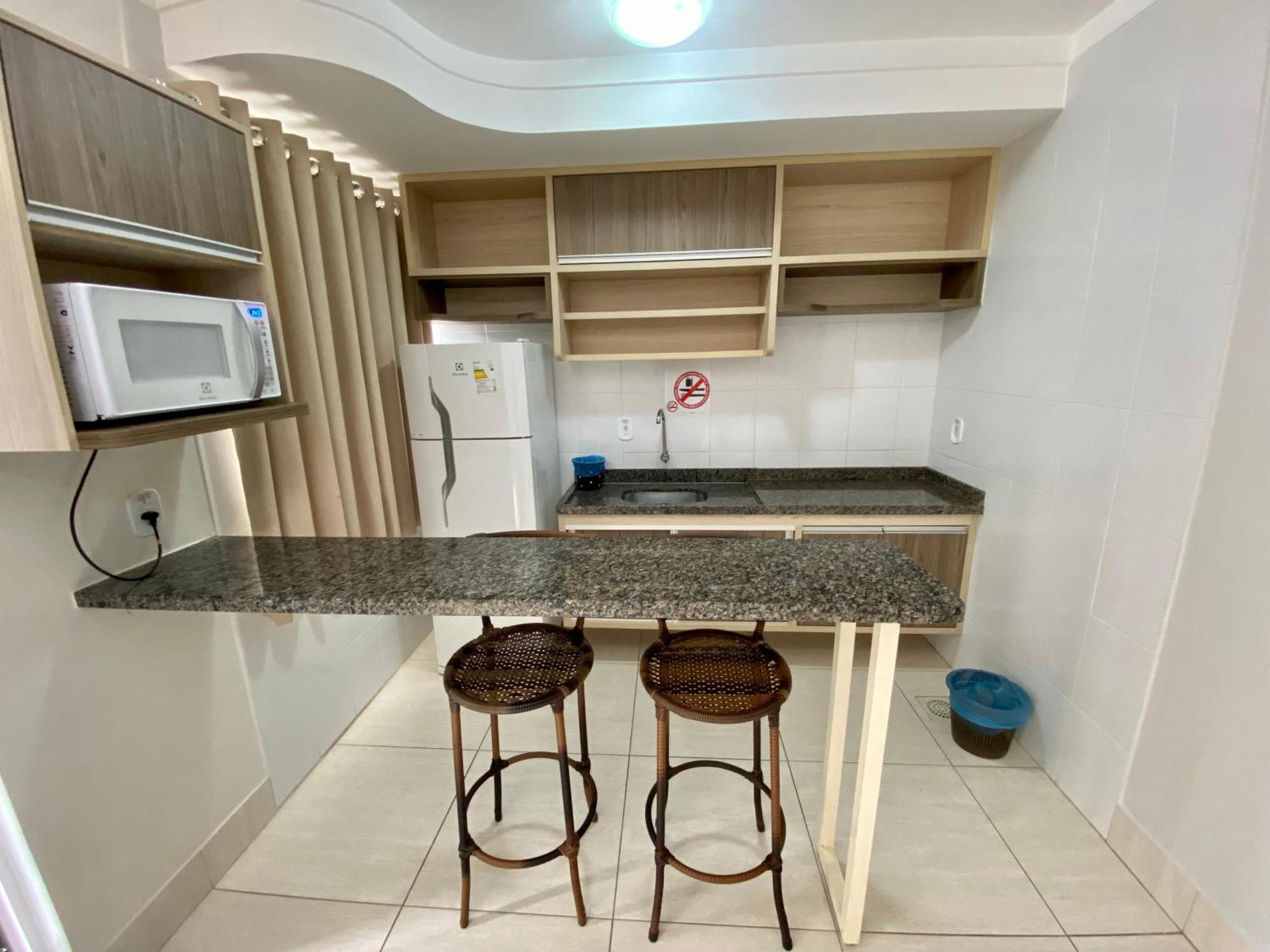 Di Roma Lacqua Caldas Novas Park 24H, Com Roupas De Cama E Banho ภายนอก รูปภาพ